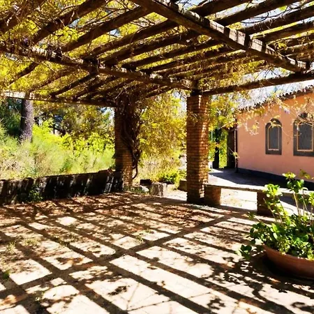 Panoramic With Jacuzzi - Relaxing Oasis On Etna Fleri